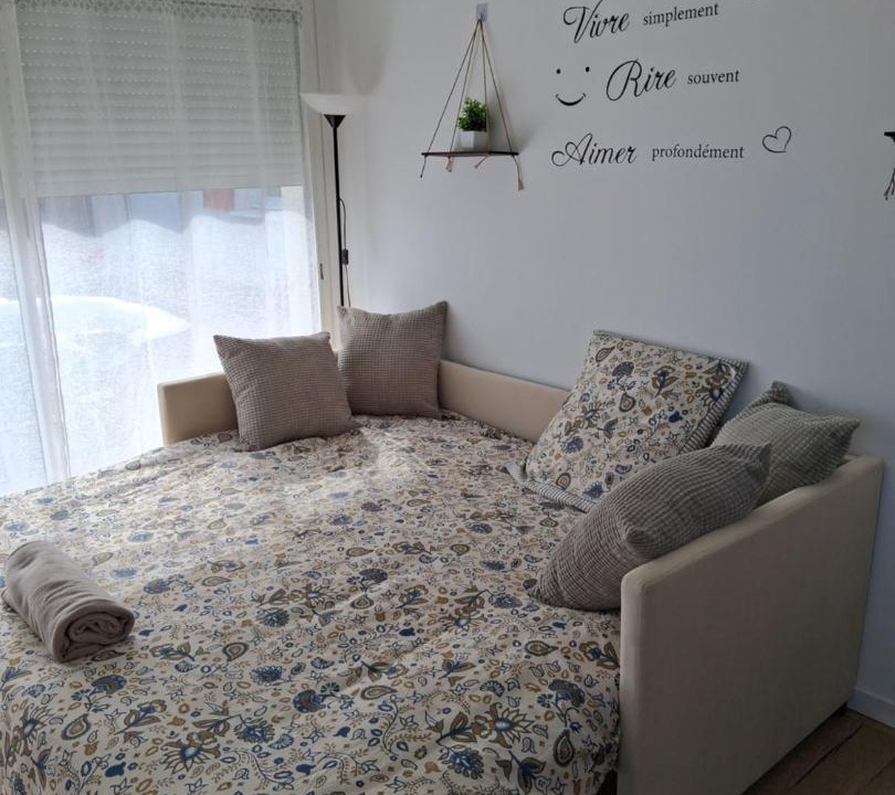 Photo of Others in Gestas