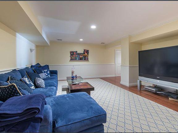 Photo of Others in Village of Southampton