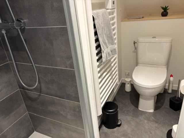 Photo of Bathroom in Vions