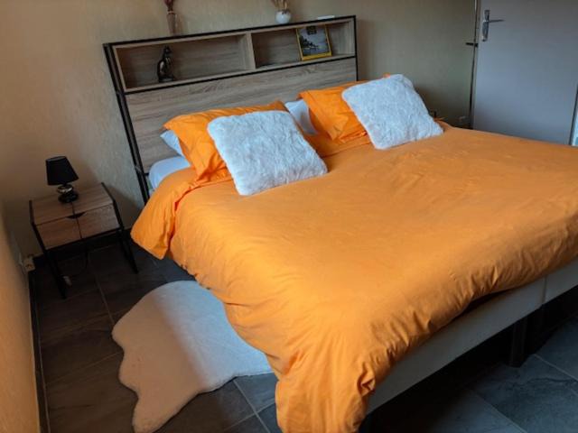 Photo of Bedroom in Vions