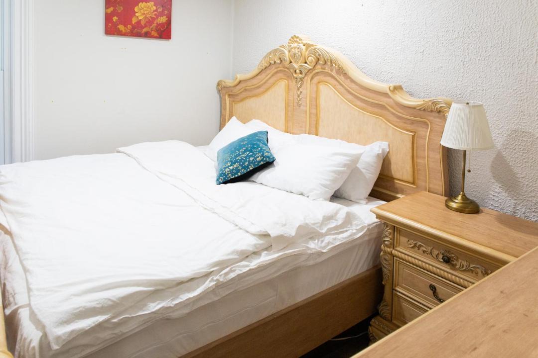 Photo of Bedroom in Bowmanville