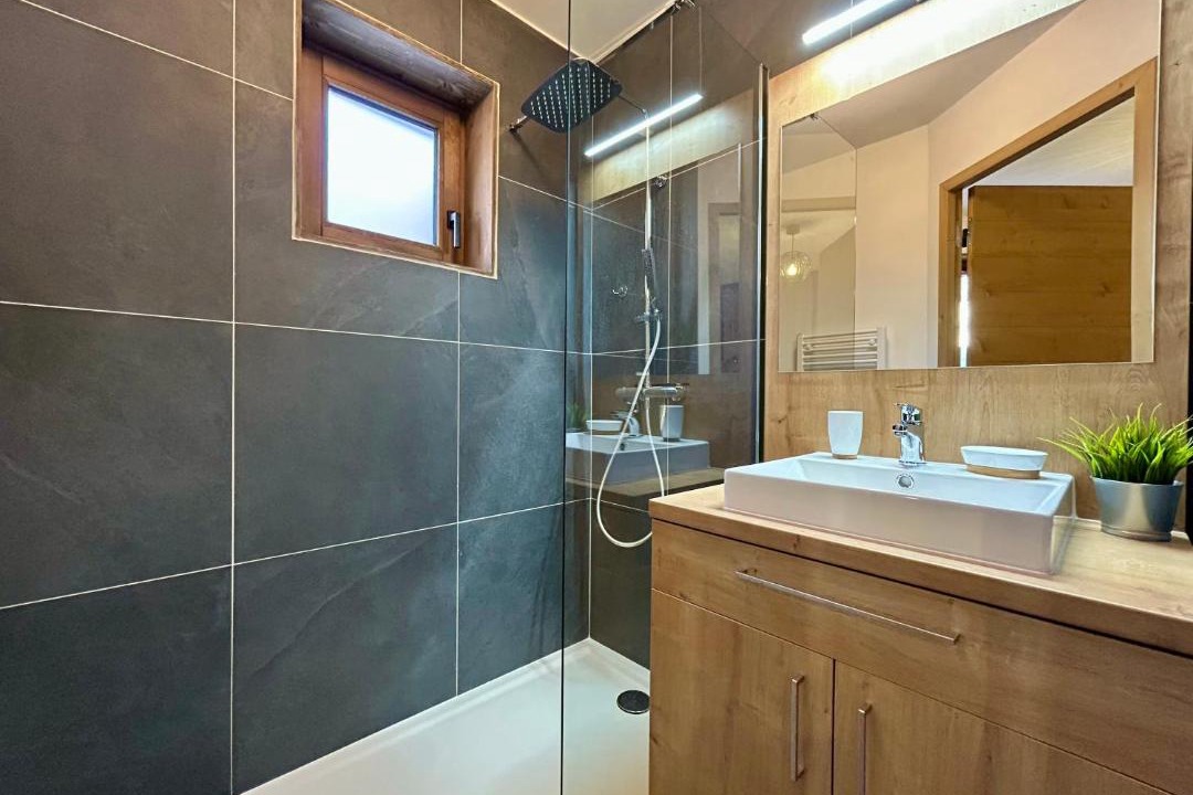 Photo of Bathroom in Eclose-Est