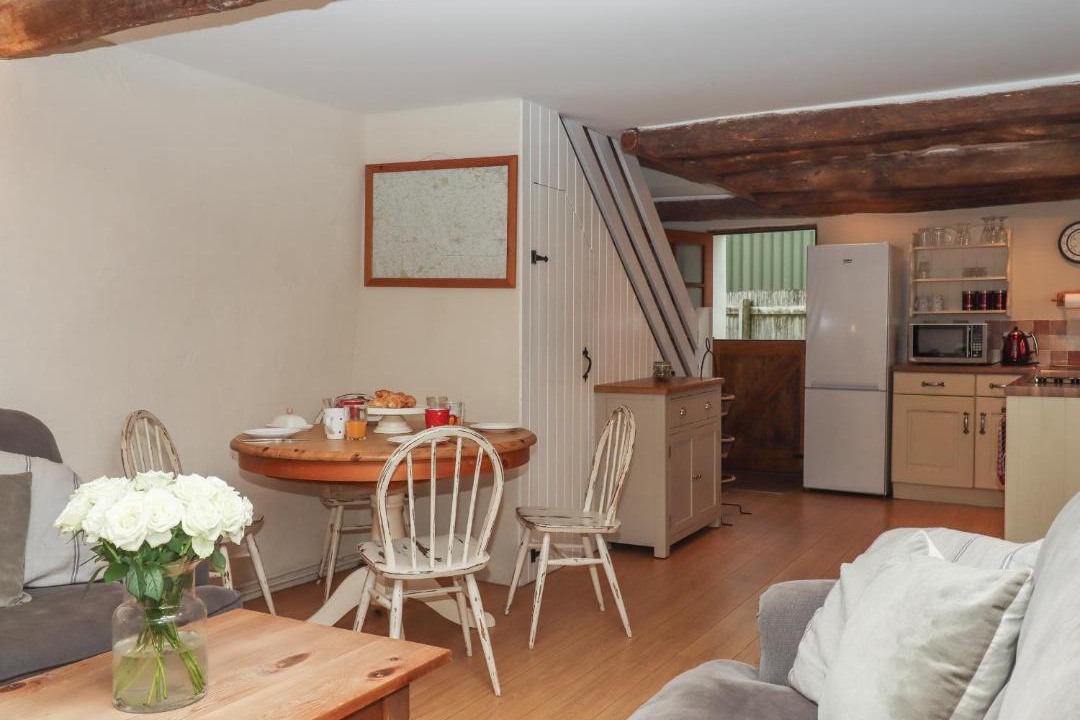 Photo of Others in Broadwoodkelly