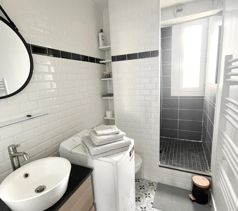 Photo of Bathroom in Saint-Cloud