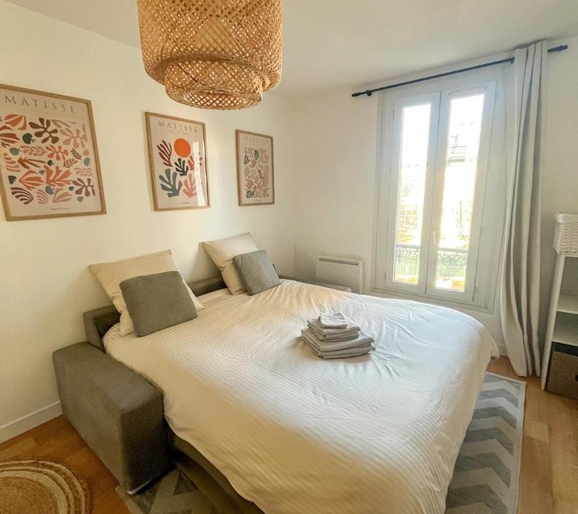 Photo of Bedroom in Saint-Cloud
