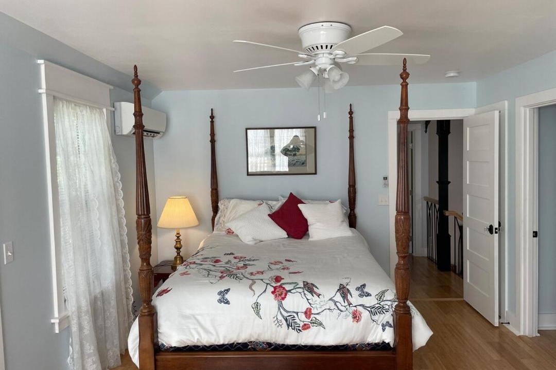 Photo of Bedroom in Brownsville