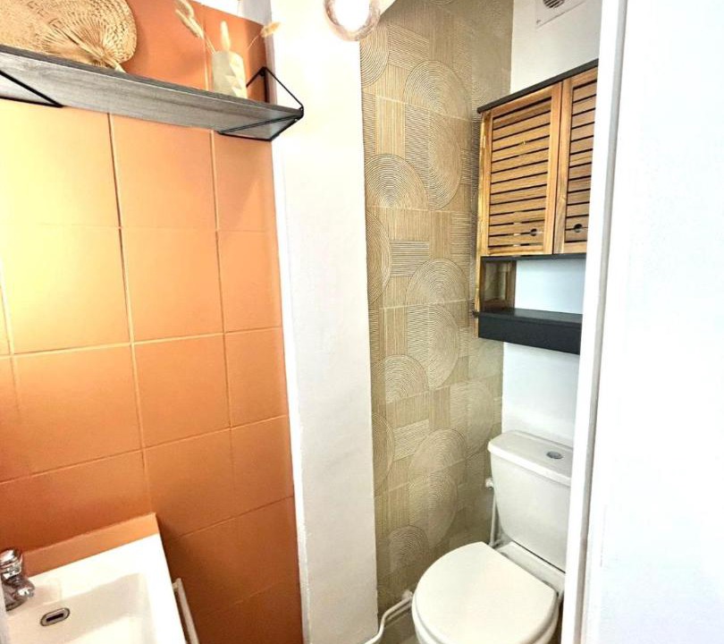 Photo of Bathroom in Rouen City Centre