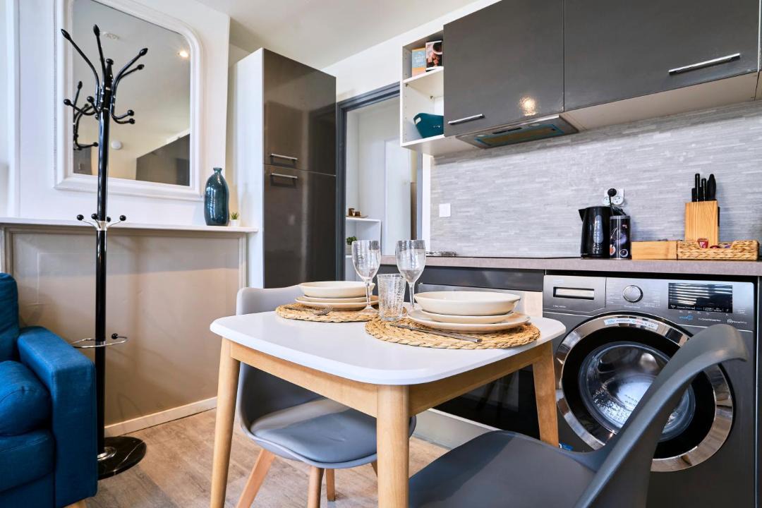 Photo of Others in Carvin