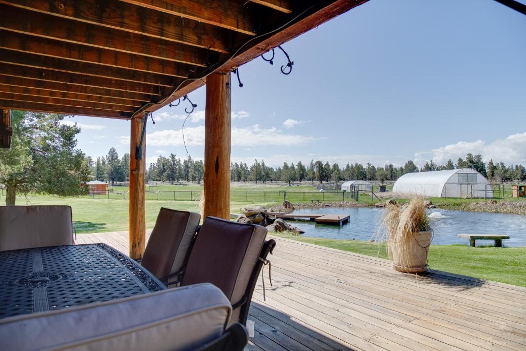 Photo of Others in Sisters