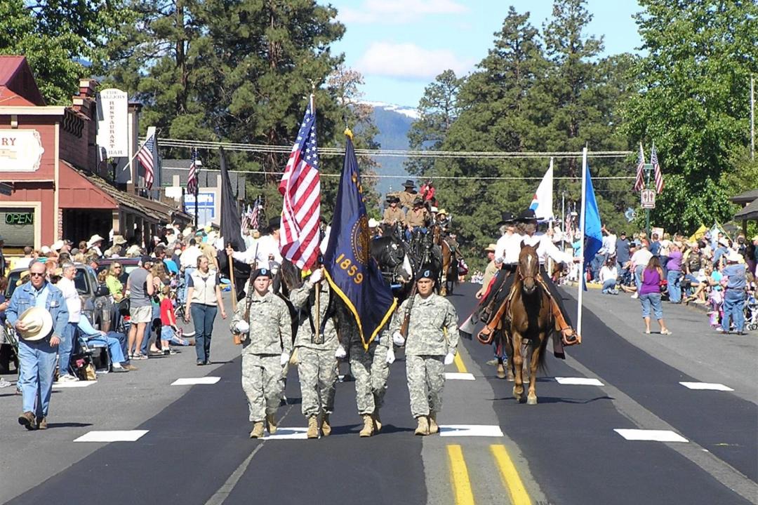 Photo of Others in Sisters