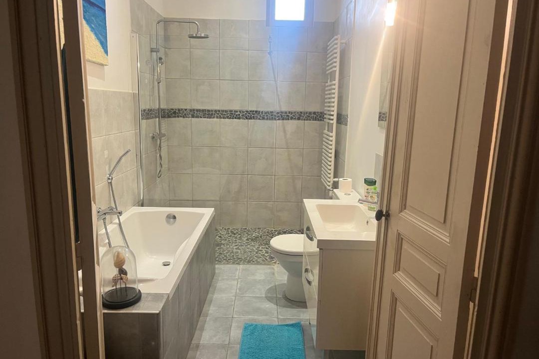 Photo of Bathroom in Saint-Genies-de-Fontedit
