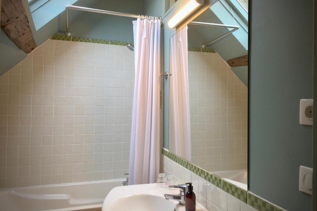 Photo of Bathroom in Senlis