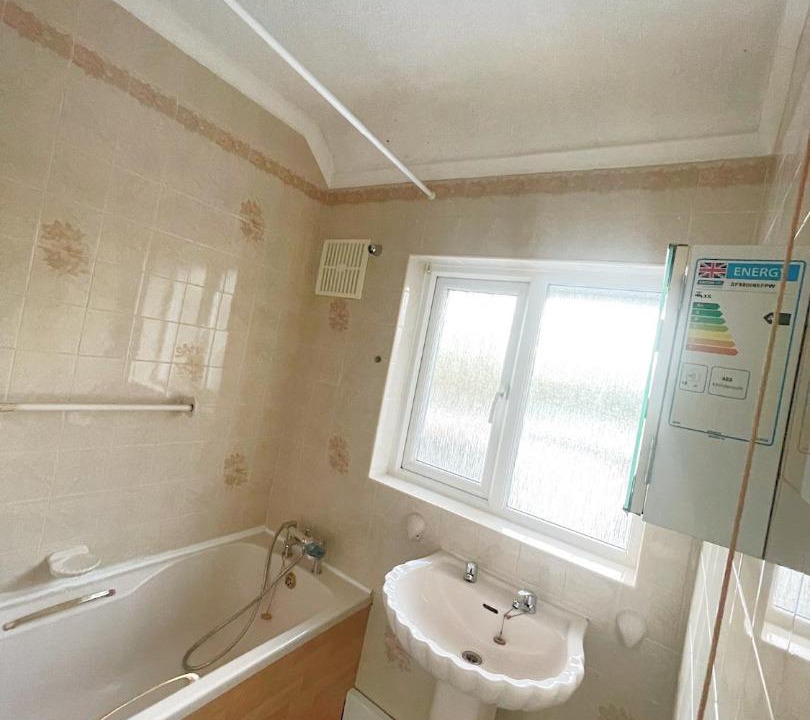 Photo of Bathroom in New Addington