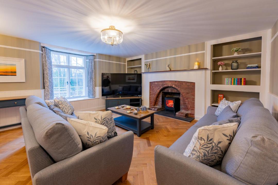 Photo of Others in Ebford