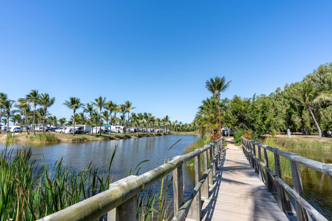 Photo of Others in Rollingstone