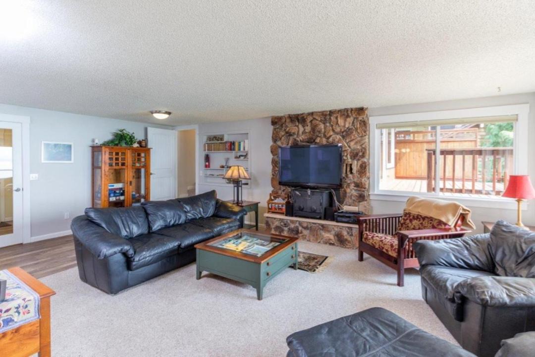 Photo of Others in Brinnon