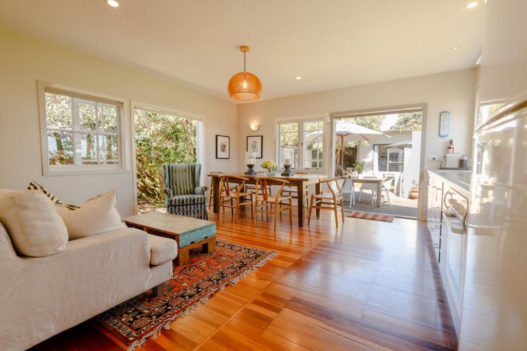 Photo of Others in Surfdale