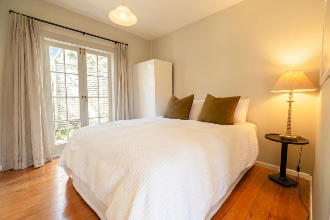 Photo of Bedroom in Surfdale