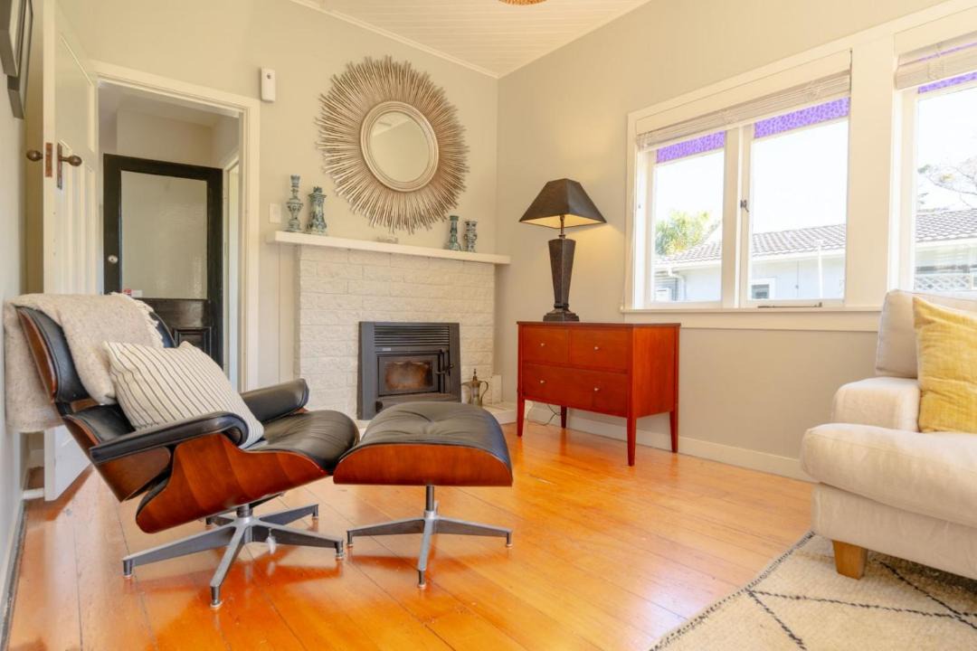 Photo of Others in Surfdale