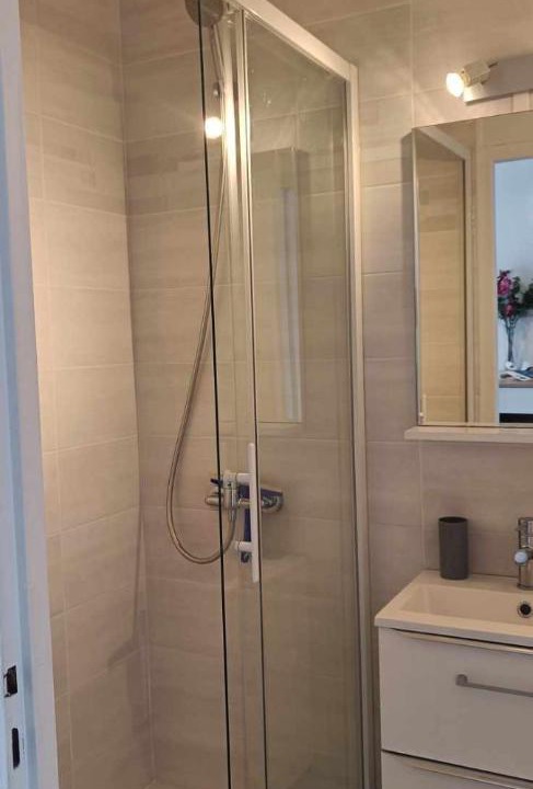 Photo of Bathroom in Charleville-Mezieres