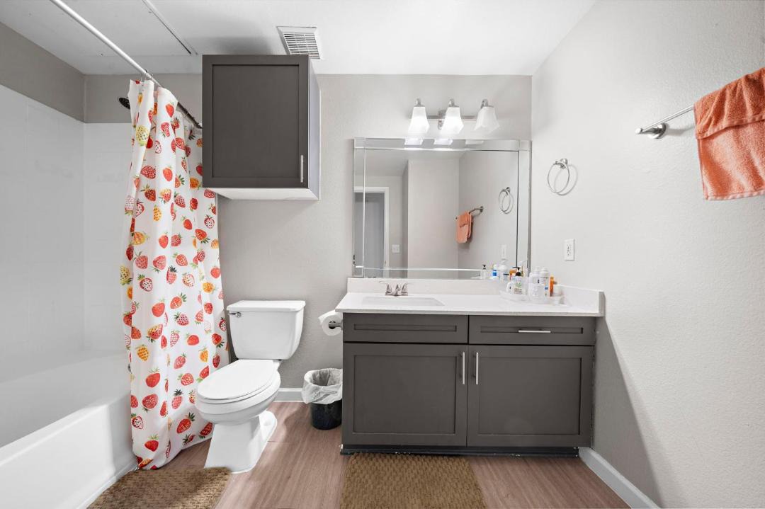 Photo of Bathroom in George Bush Park/Eldridge