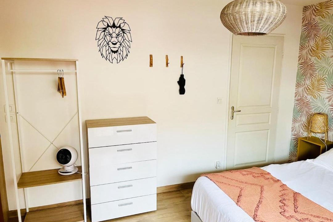 Photo of Bedroom in Bourgoin-Jallieu