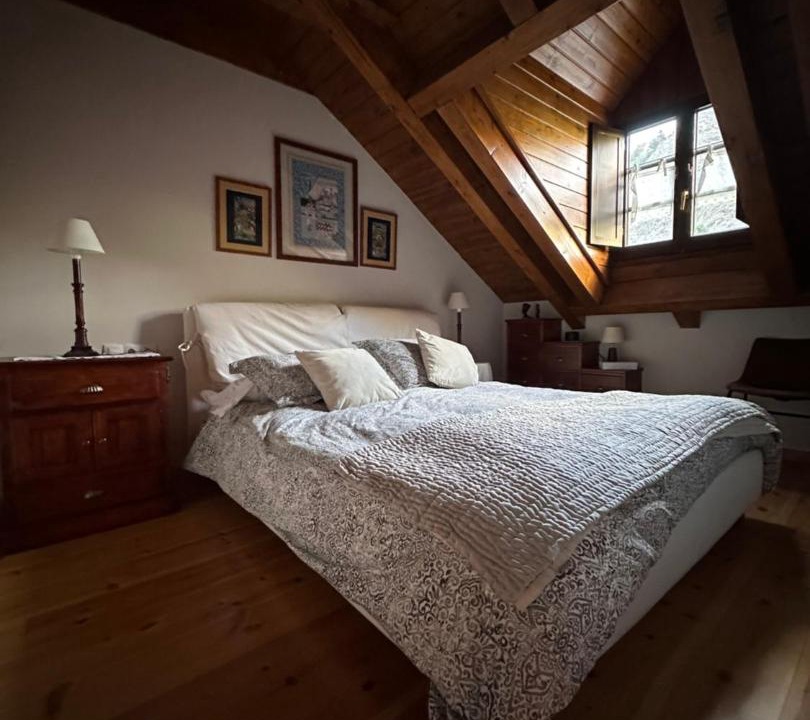 Photo of Bedroom in Llavorsi