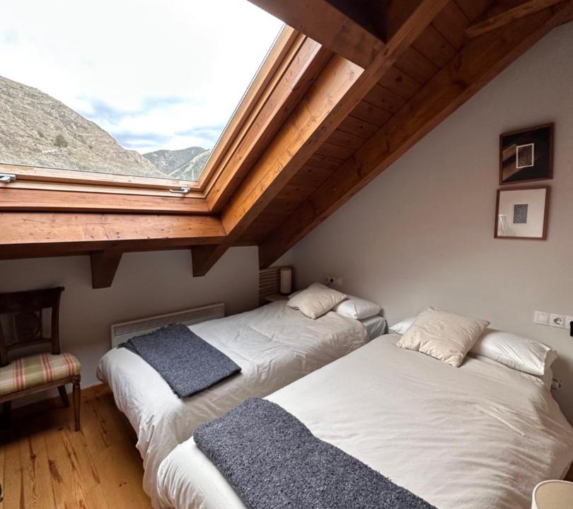 Photo of Bedroom in Llavorsi