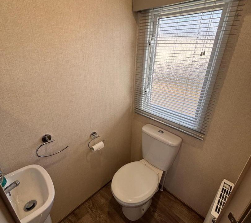 Photo of Bathroom in Swalecliffe