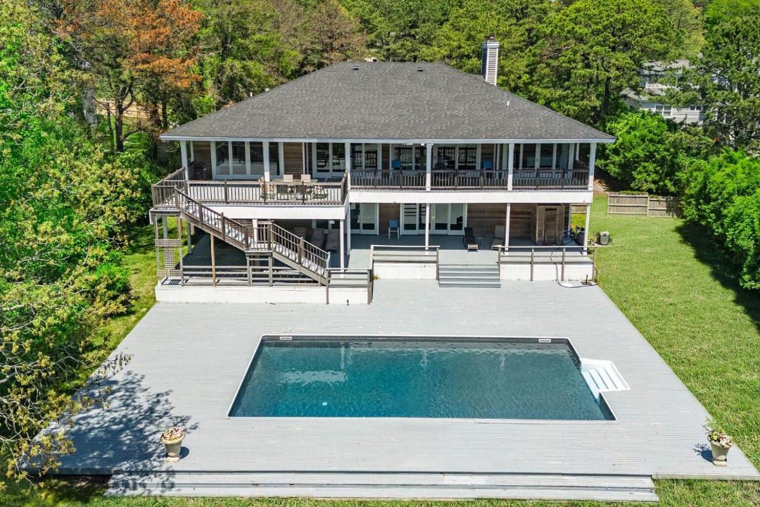 Photo of Others in Shinnecock Hills