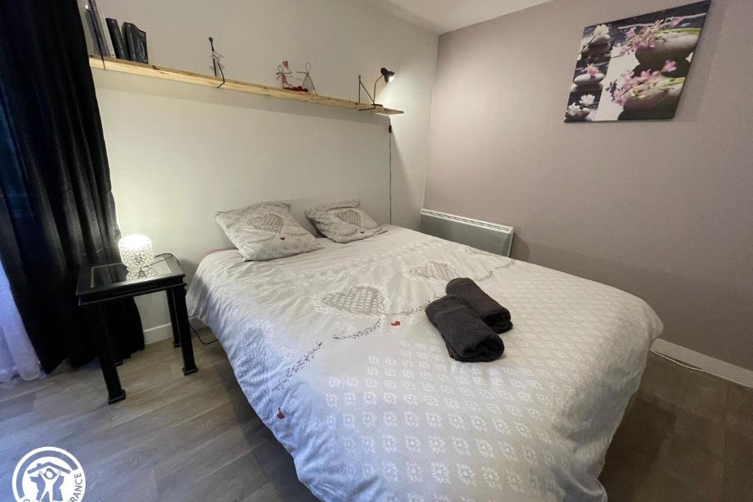 Photo of Bedroom in Saint-Hilaire-des-Loges