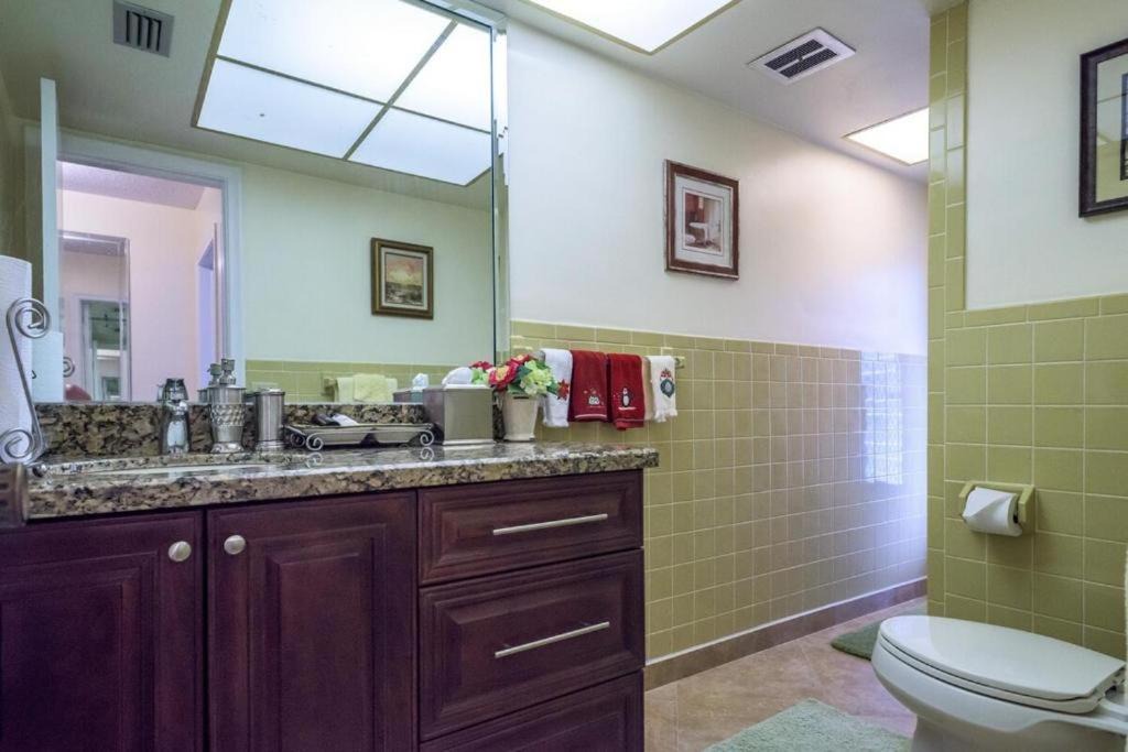 Photo of Bathroom in Plantation