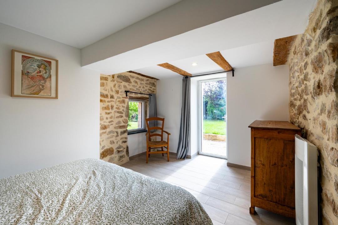 Photo of Bedroom in Saint-Jean-Lespinasse