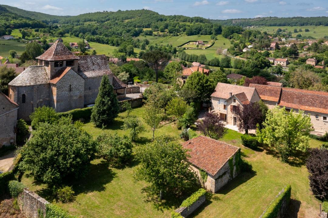 Photo of Buildings in Saint-Jean-Lespinasse