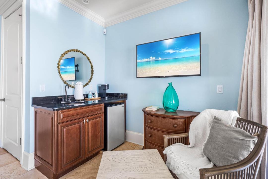 Photo of Others in Delos