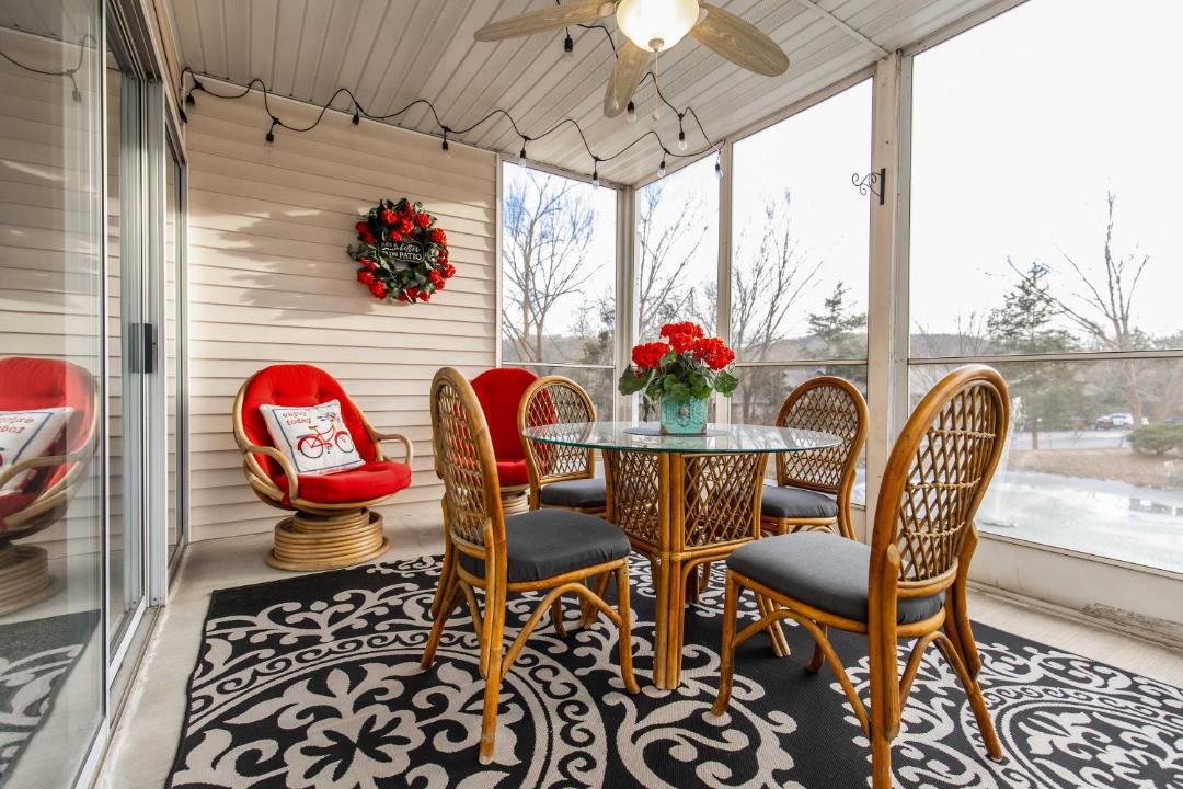 Photo of Patio Balcony in Table Rock