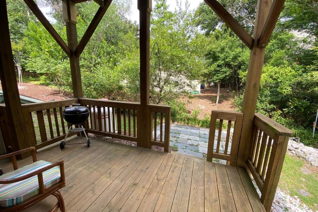 Photo of Patio Balcony in Emerald Isle