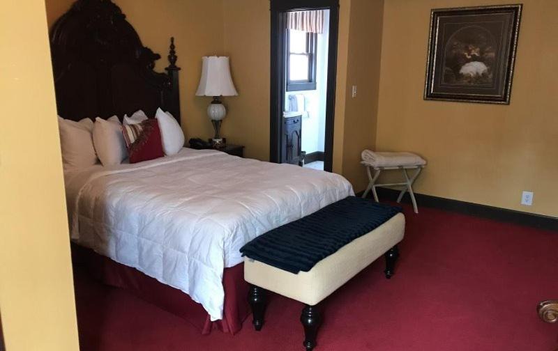 Photo of Bedroom in Branson