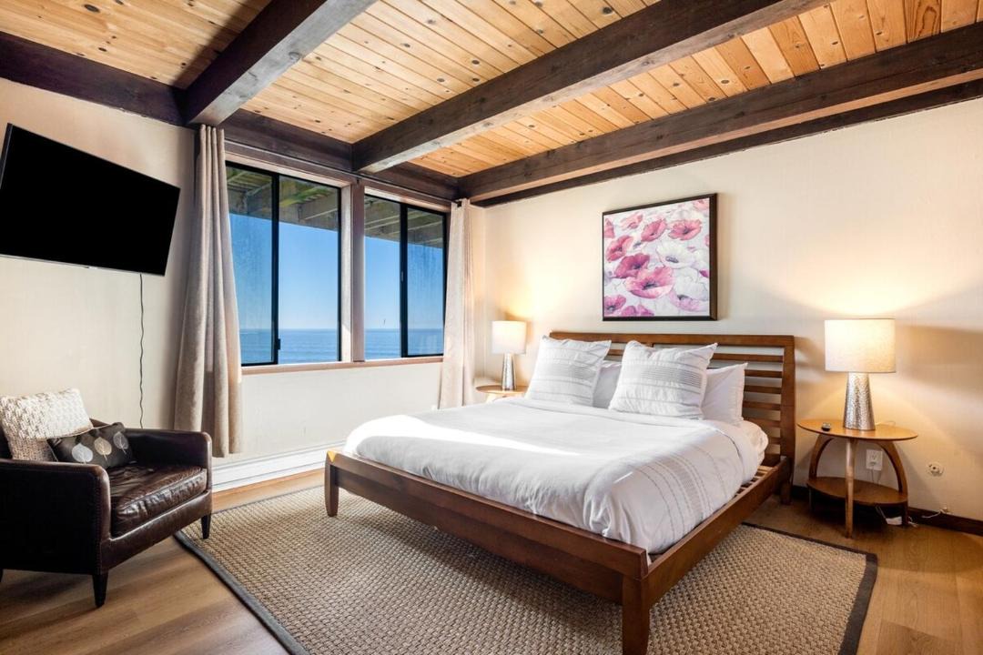 Photo of Bedroom in Dillon Beach