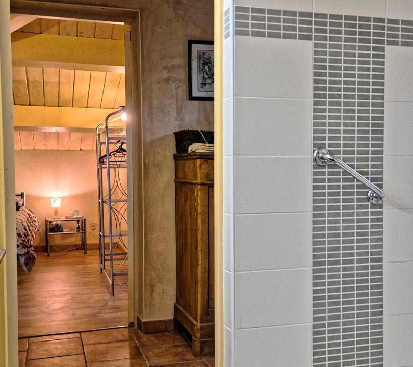 Photo of Bathroom in Magnas