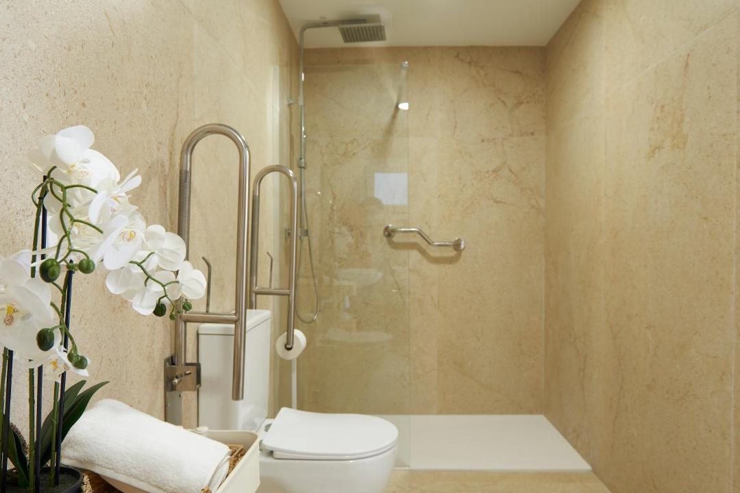 Photo of Bathroom in Benicalap