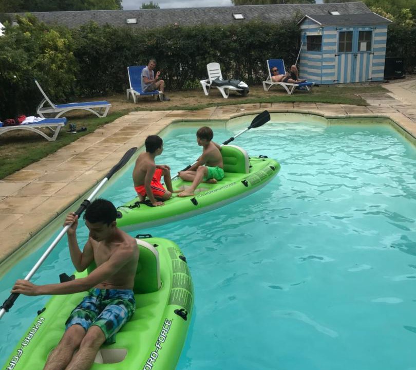 Photo of Others in Ernes