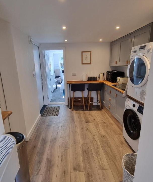 Photo of Others in Bobbing