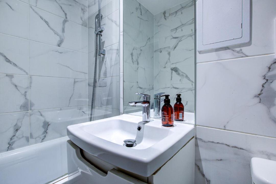 Photo of Bathroom in Harlington