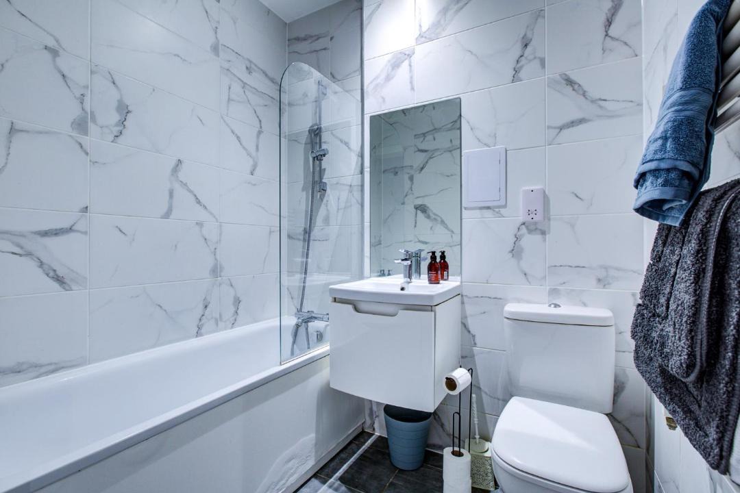 Photo of Bathroom in Harlington