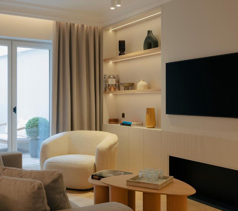 Photo of Livingroom in Chaillot