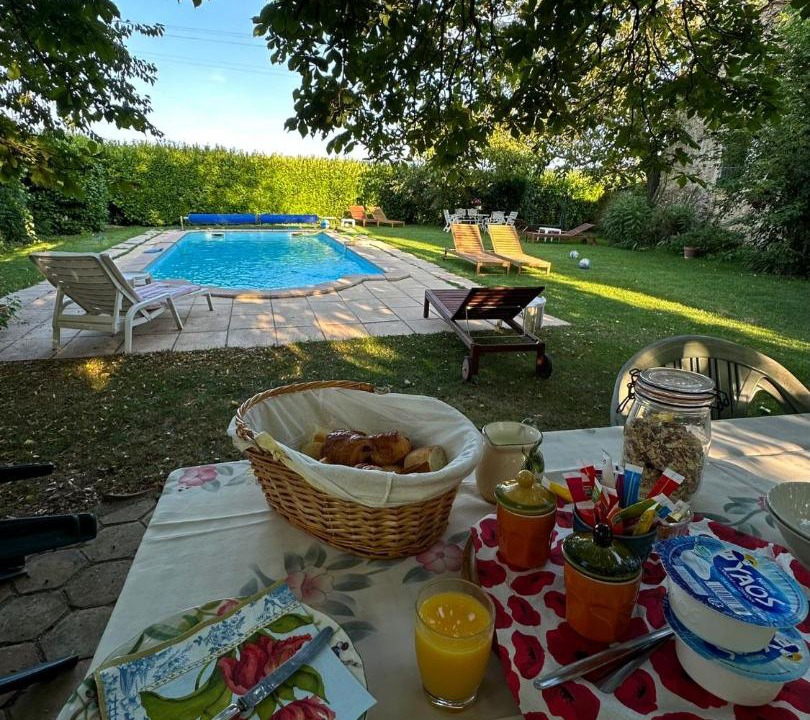 Photo of Others in Sauzet