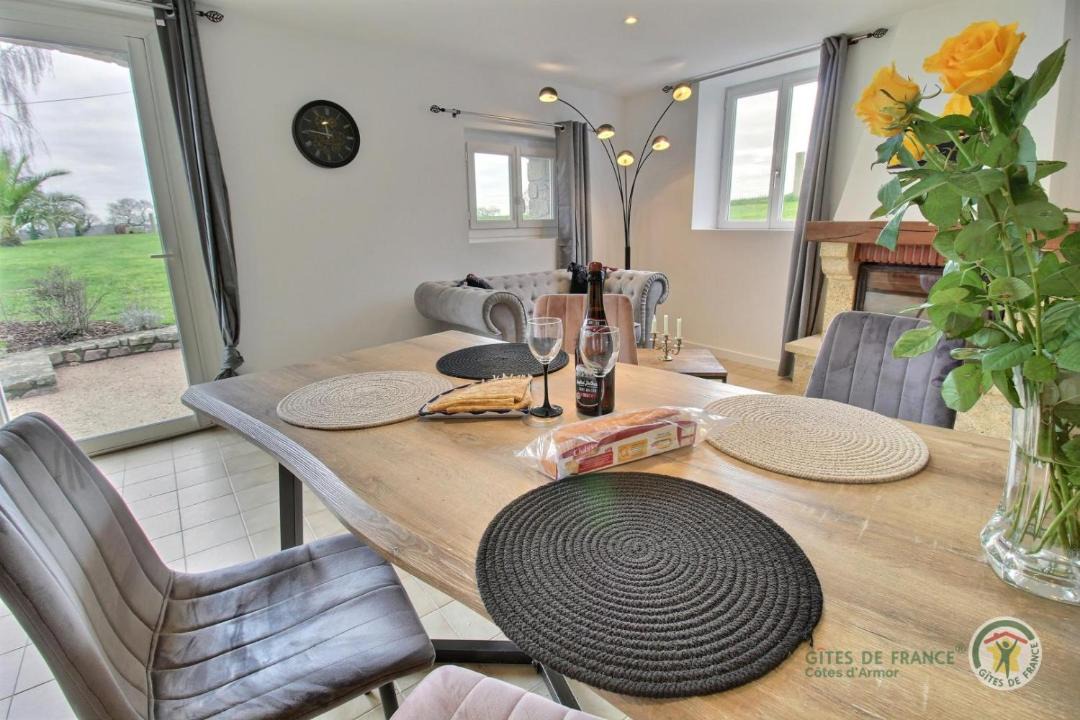 Photo of Others in Plehedel