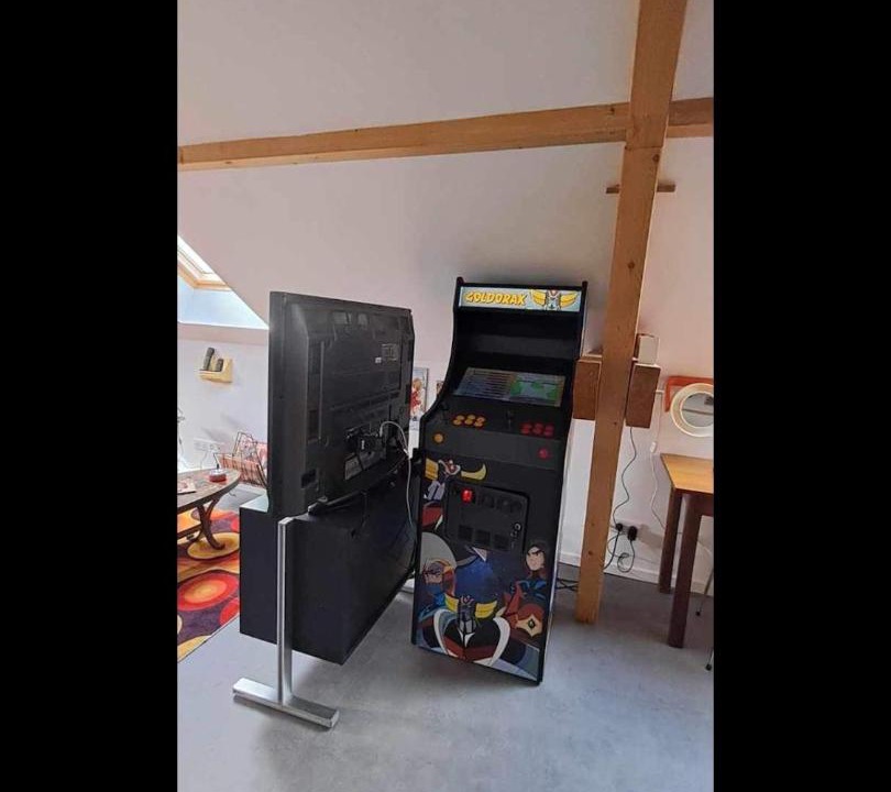 Photo of Others in Broin