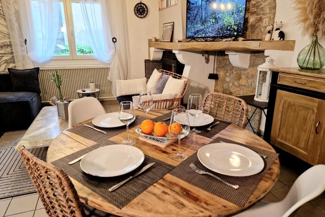 Photo of Others in Bram